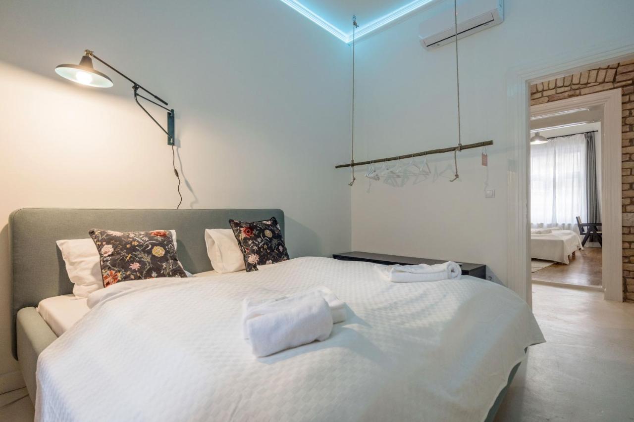 Sunshine Sprint Luxury Apartment บูดาเปสต์ ภายนอก รูปภาพ